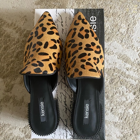 Kensie Shoes - NWT Cheetah mules with fancy black heel size 9